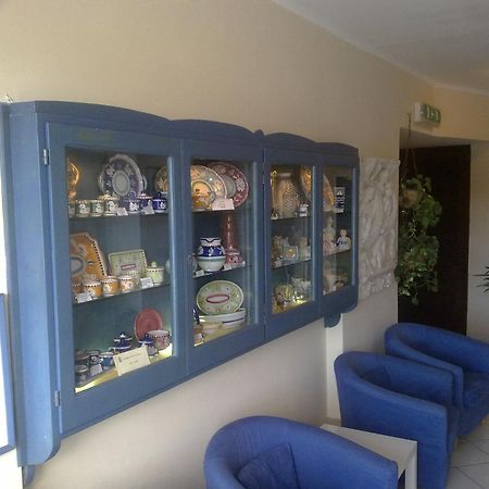Hotel La Baia ปอนซา ภายนอก รูปภาพ