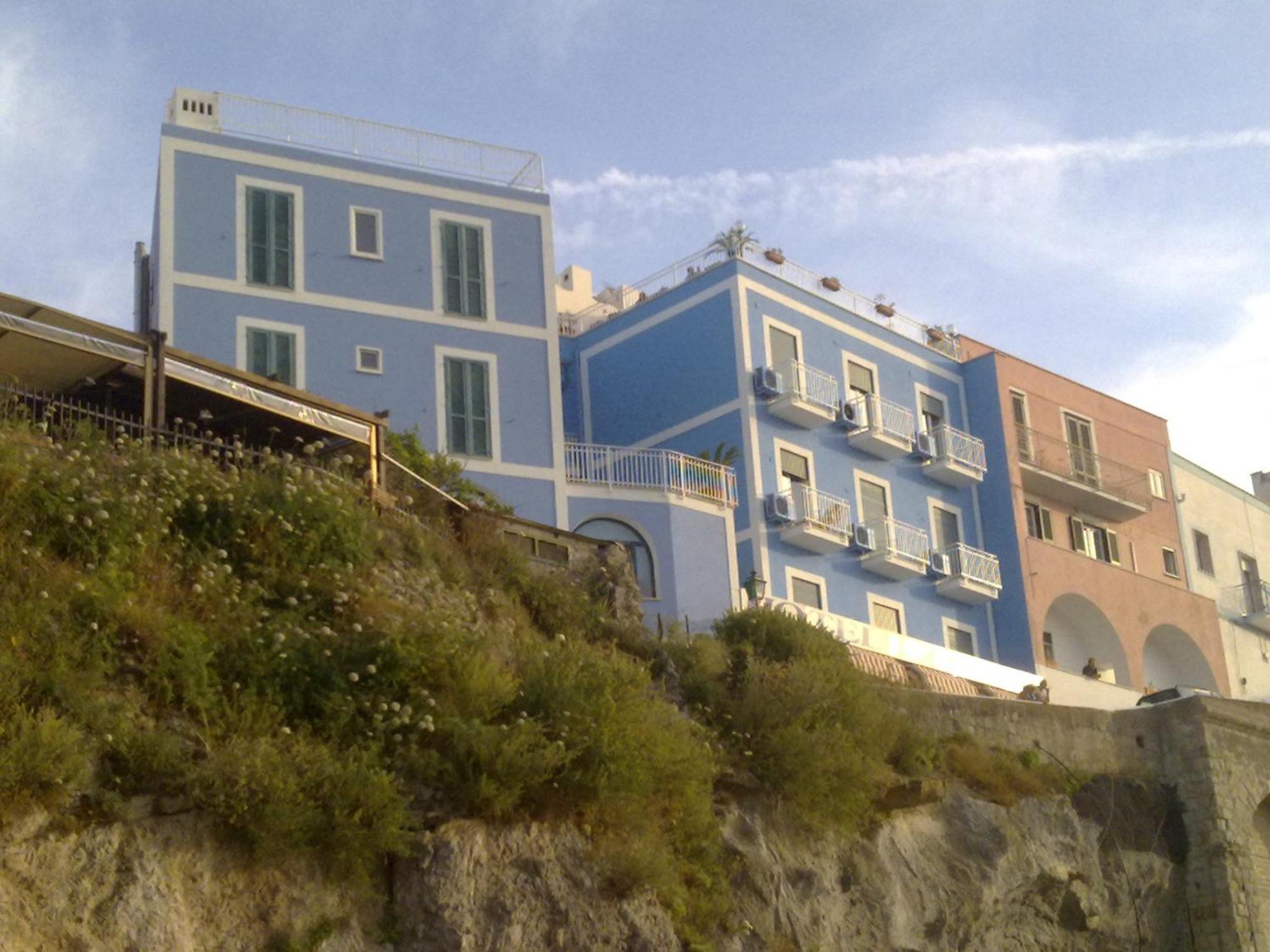 Hotel La Baia ปอนซา ภายนอก รูปภาพ