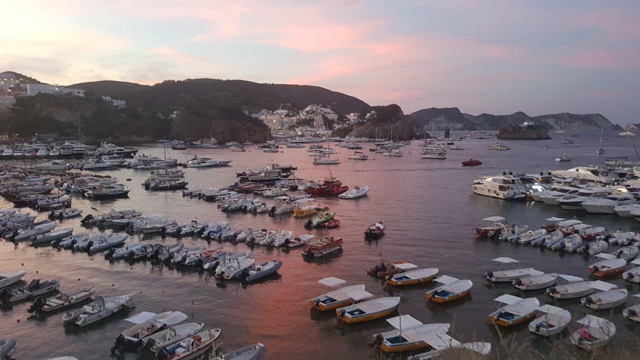 Hotel La Baia ปอนซา ภายนอก รูปภาพ